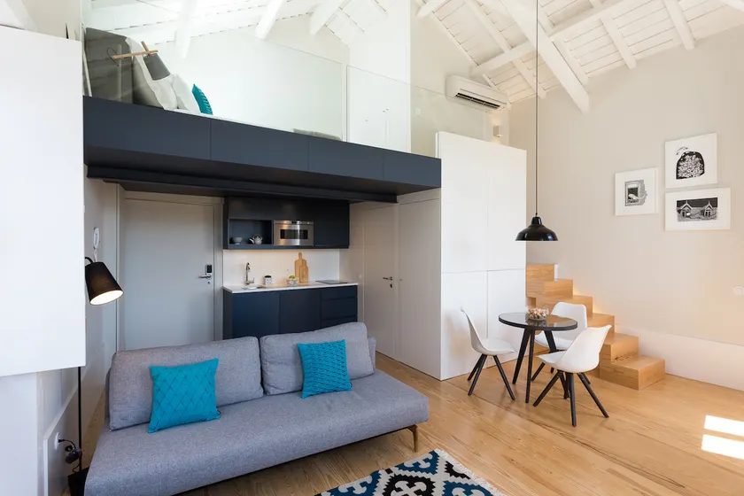 Seventyset flats - Mezzanine with River View - Image 1