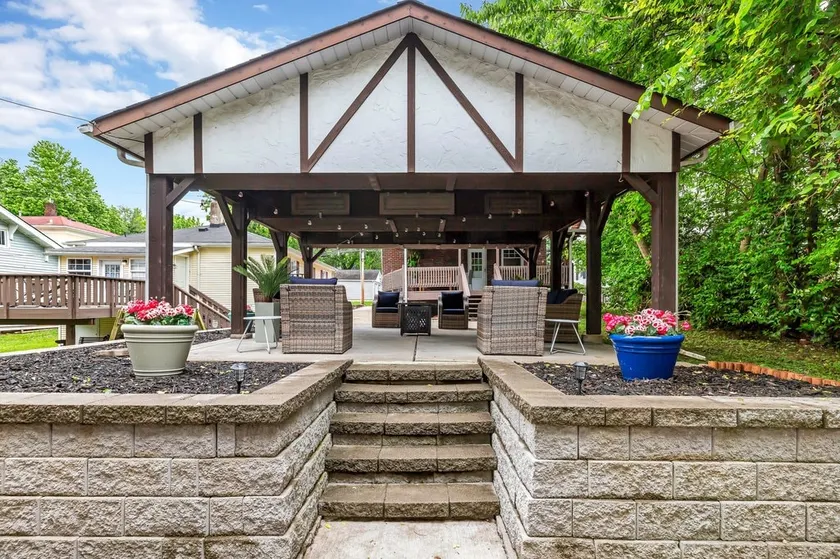 💜2 Homes w/Courtyard🥂2 blocks 2 Main-Group Trips - Image 1