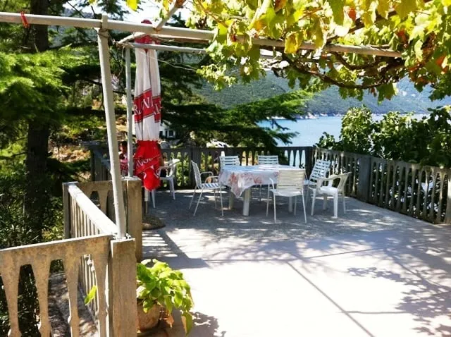 Picturesque house by the sea with wonderful view - Image 1
