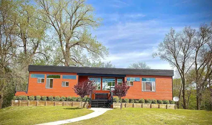 On the Banks of White River! Luxury Corporate/Family Retreat! Billiard/Theater  - Image 1