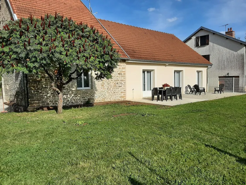 Quiet house near Langres. 6/8 people. - Image 1