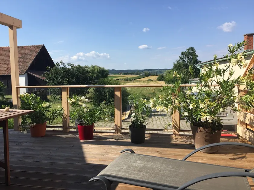 View, space, music, cinema and a little luxury - Image 1