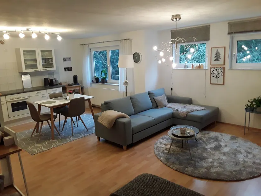 Beautiful living with terrace in a great location - Image 1