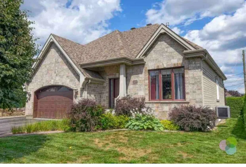Charming and spacious - Image 1