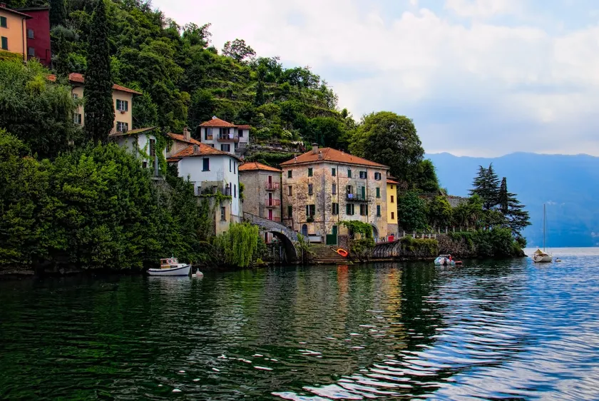 Beautiful apartment directly situated at Lake Como - Image 1