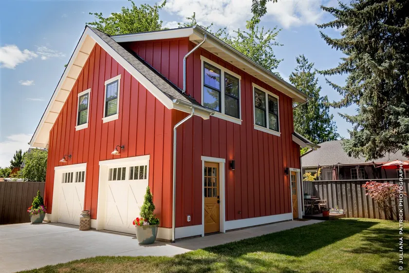 Woodstock Farmhouse - Image 1