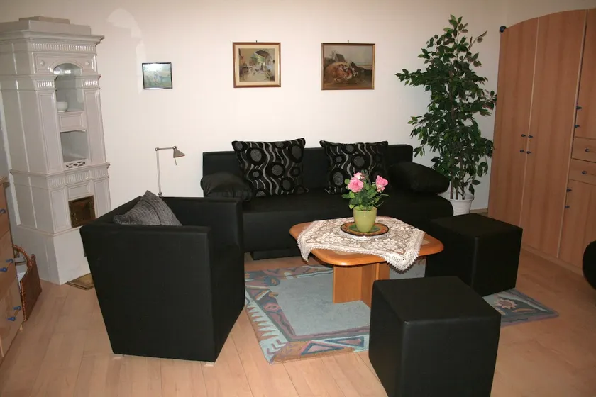 Apartamento de 70m² com acesso direto ao jardim - Image 1