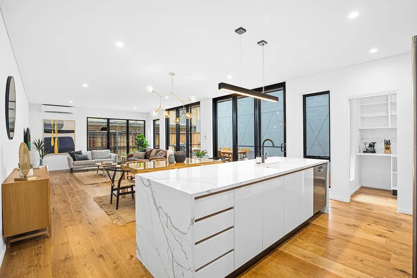 Sawtell Suites Five-luxury stay on first ave - Image 1