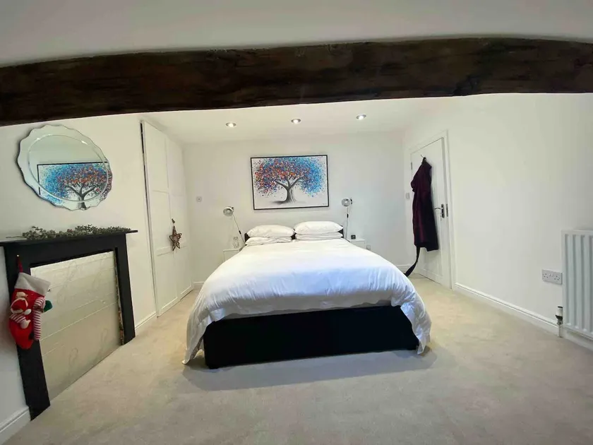 Lovely spacious loft,1 bed,1 sofa bed kitchenette - Image 1