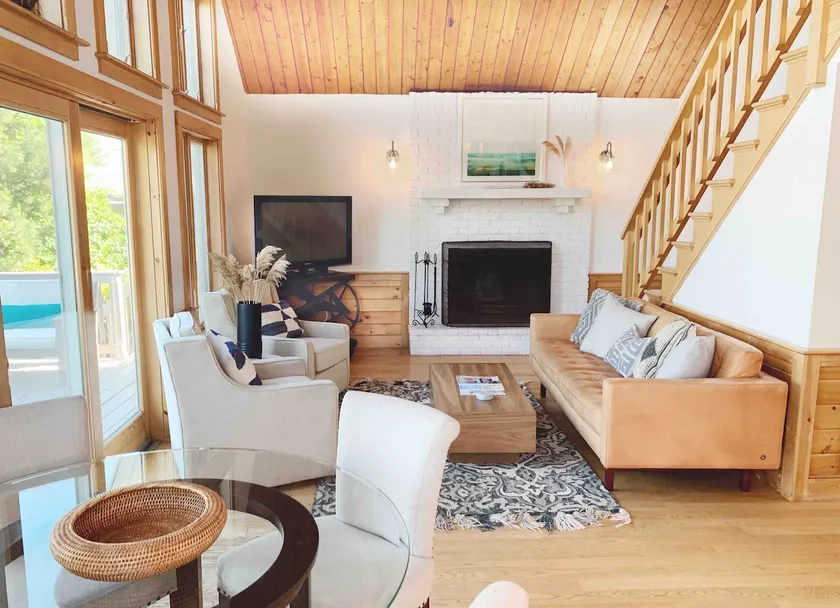 Plum Perch: Professionally Cleaned, Close to Beach - Image 1