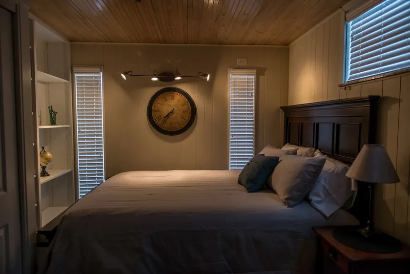 Cozy Modern Studio Apt. - Ski | HAFB | Weber State - Image 1