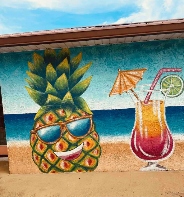 Pineapple Paradise By The Bay - Image 1