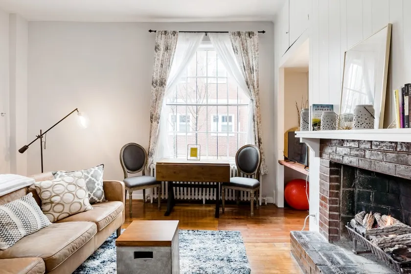 .:Gorgeous Rittenhouse Apartment:. (Voted top 10!) - Image 1