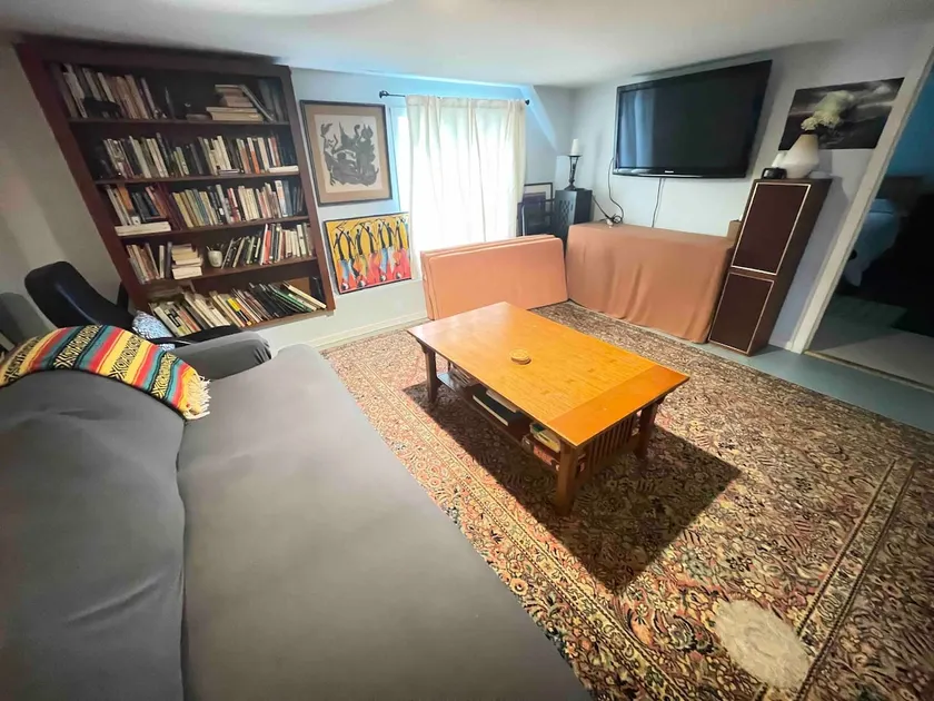 The Dynamic Den - Image 1