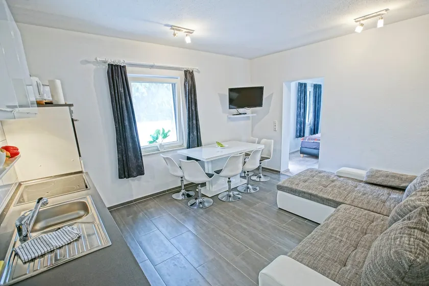 Stettiner Haff Nebengebäude - Image 1