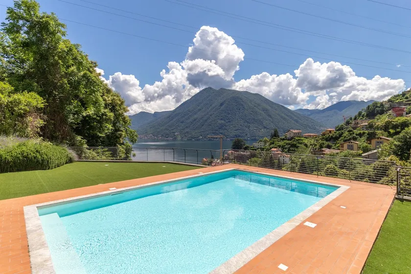 The White Spot, lake view terrace,pool,pvt parking - Image 1