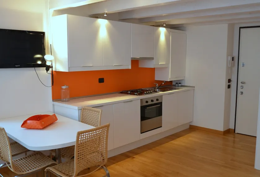 Studio on 2 Levels (Clivia) - Image 1