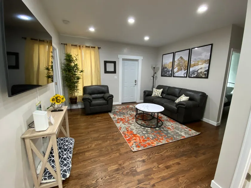 Cozy 3BR Littleton Home: 2Kings + Queen Beds /Pet Friendly/Walkable! - Image 1