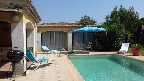INDEPENDENT STUDIO IN PRIVATE MAS WITH SWIMMING POOL - Image 1