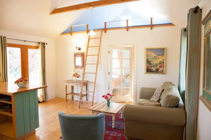 Charming Sierra Foothills cottage - Image 1