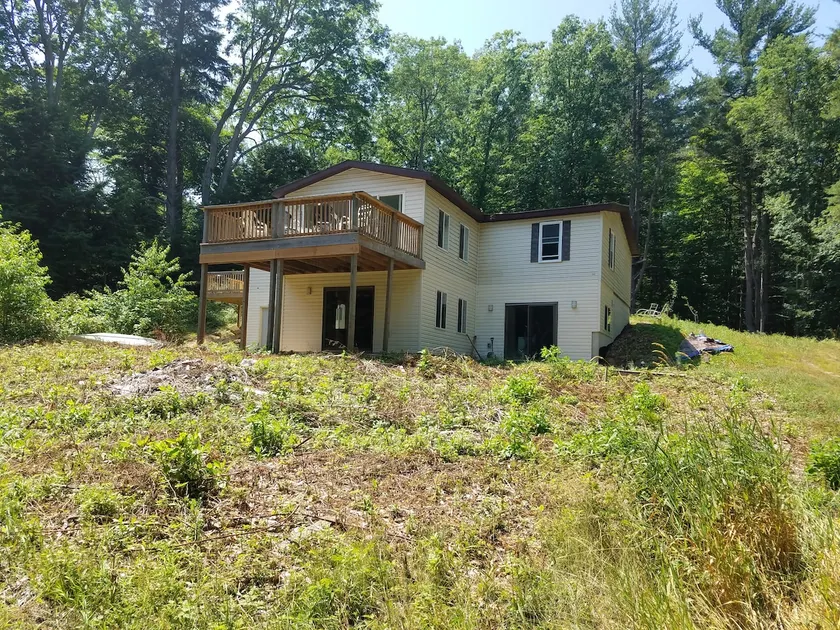 MONTAGUE!! FLOWER CREEK GUEST HOUSE <1 MI TO LAKE MICHIGAN! & FLOWER CREEK DUNES - Image 1