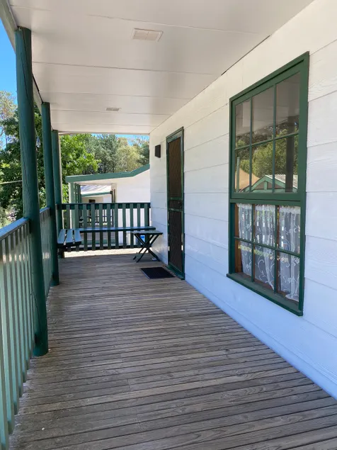 Howqua Cottage - Fernleigh Accommodation - Image 1