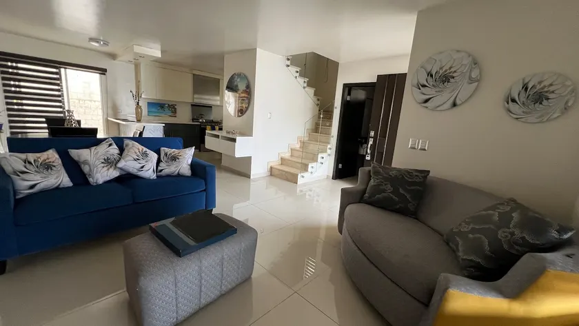 New and Beautiful Casa Blanca! - Image 1