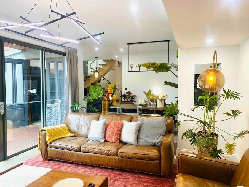 Brandnew Luxury House 5 bedrooms 3 bathrooms - Image 1
