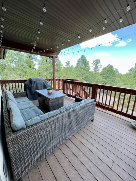 Stunning 4BR Home w/ Huge Game Room on 1 Acre - Image 1