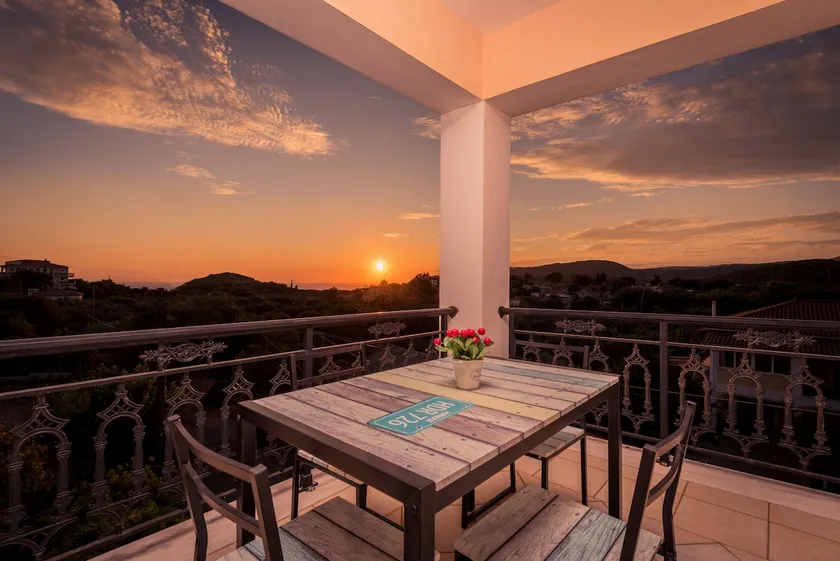 Sunset Family House, by ZanteWize - Image 1