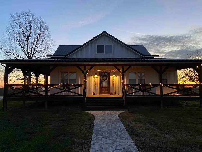 The Little Farm House - Image 1