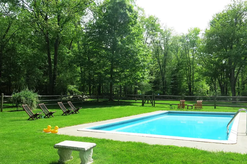 Lovely Country Retreat: - Image 1