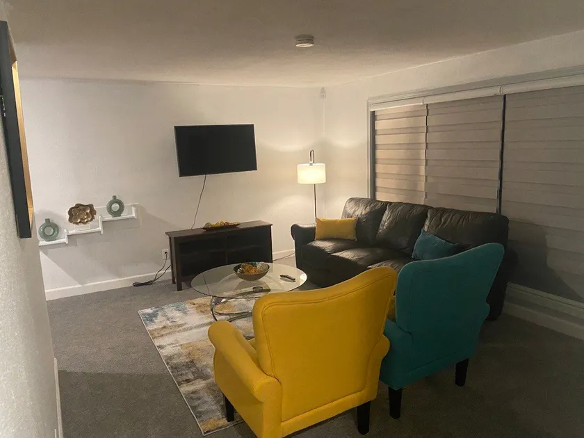 spacious2bd1bth1bath1bonsnboeing - Image 1