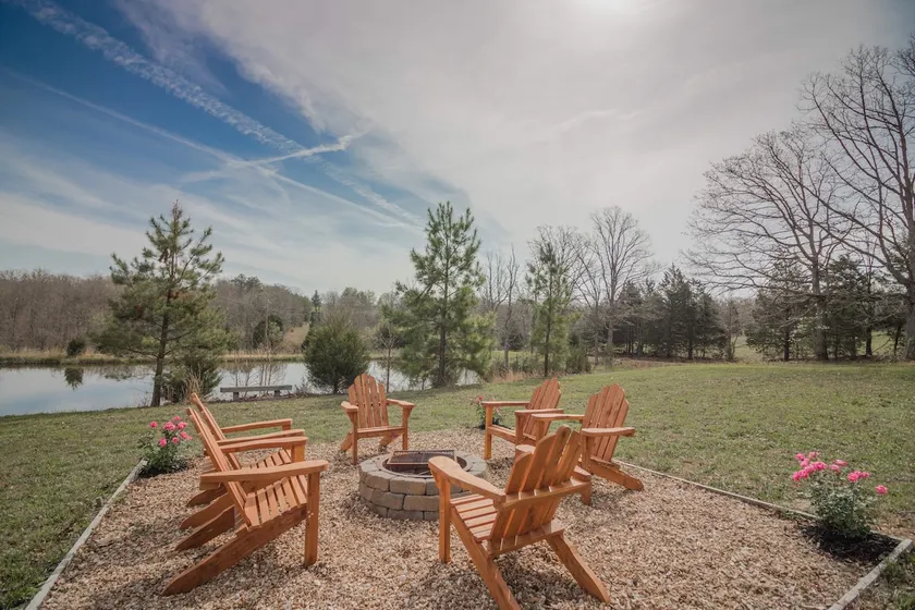 Willie Acres: Hot Tub•Pool•Walking Trails - Image 1