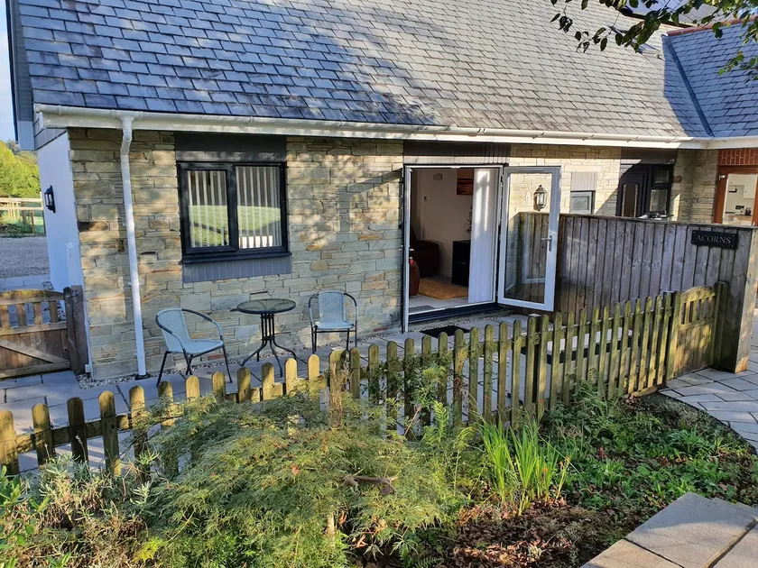 Modern, self-contained annexe in the countryside - Image 1