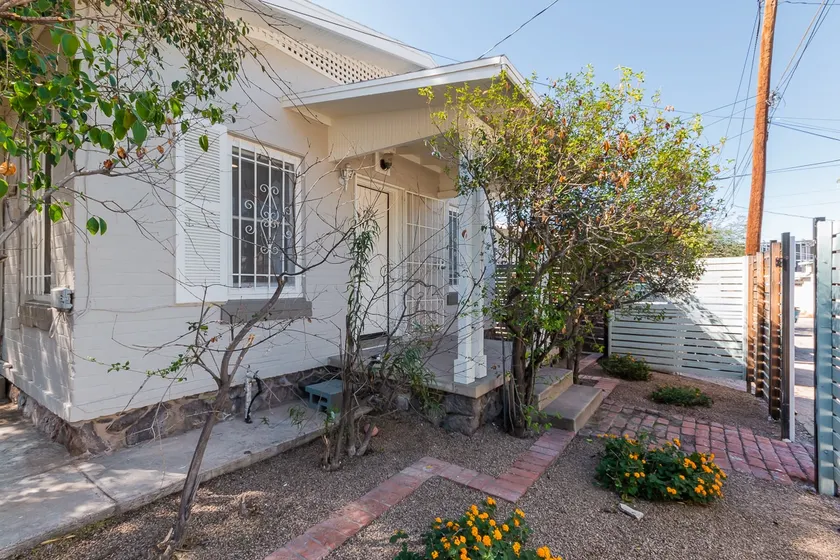 Historic University 2 Bedroom 2 Bath - Image 1