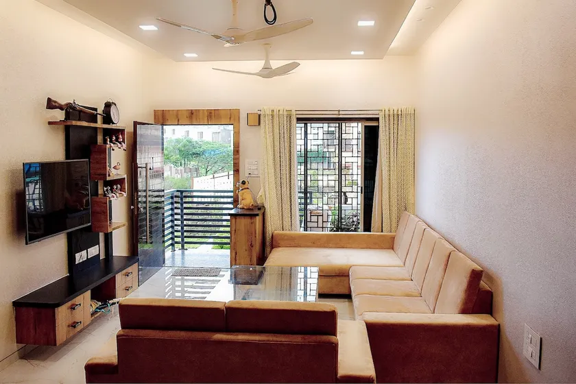 Kryshna Villa, Nr Della Rt, Lonavala Swimming Pool - Image 1