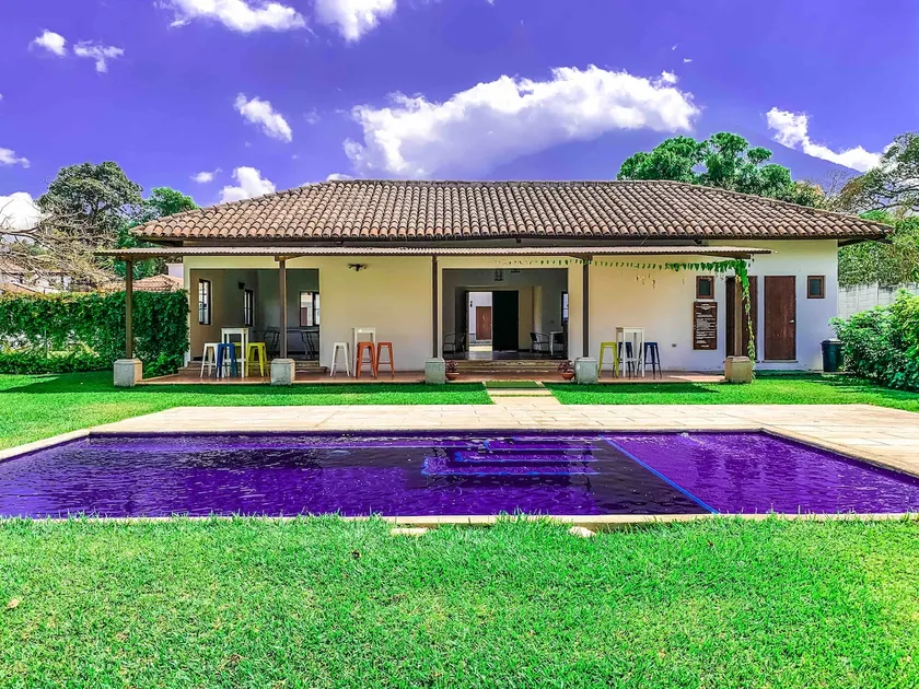 ★COZY Vintage Little Villa★ w/Pool/Volcano Views - Image 1