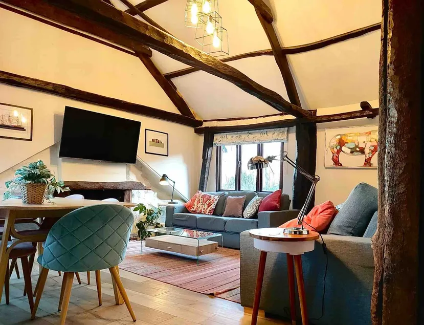 Cosy Dartmoor cottage, valley views, dogs welcome - Image 1