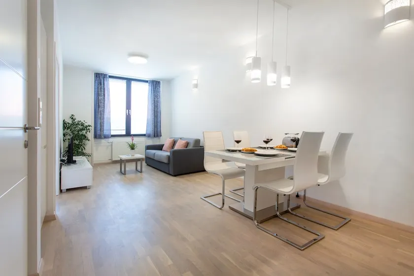Spacious&Modern Ljubljana Historic Center Getaway - Image 1