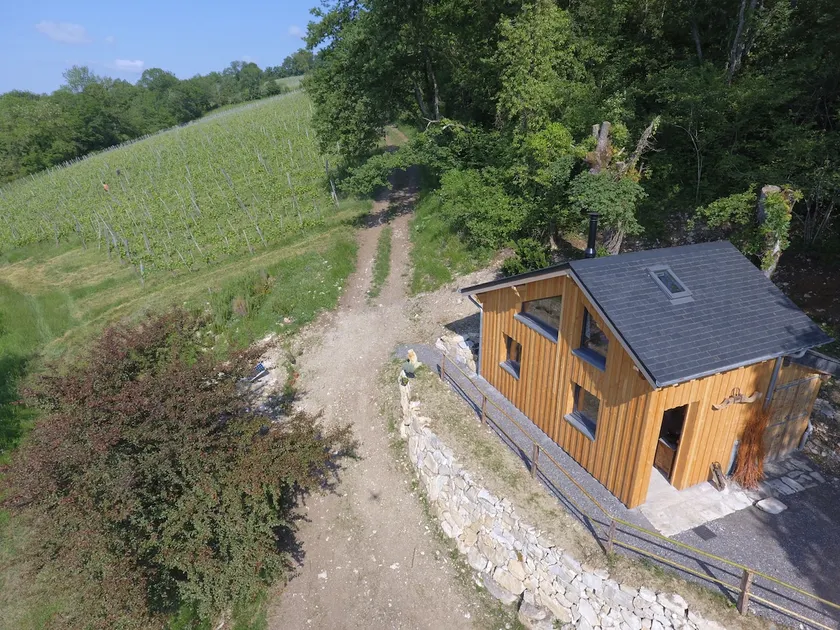 Experience a getaway in my winegrower's cabin! - Image 1
