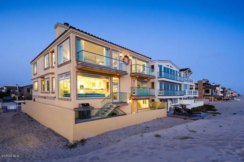 Stunning Hollywood Beach Ocean Front Home-0xnard - Image 1
