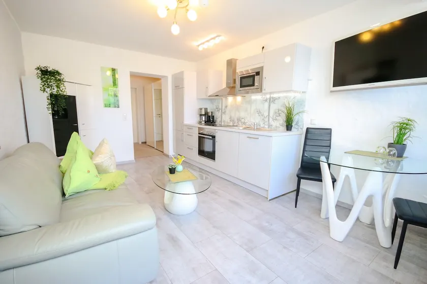 Modern apartment in the city center of Warnemünde - Image 1