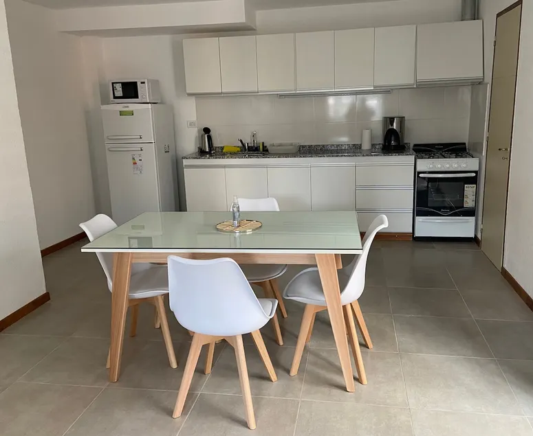 2 bedroom apartment. 4 guests - Image 1