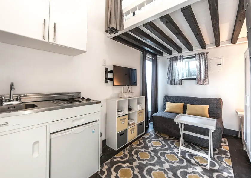 Chic Marina loft+Private Patio Retreat+ Firepit - Image 1