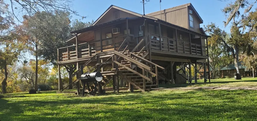 Riverside Retreat (private river-front cabin) - Image 1