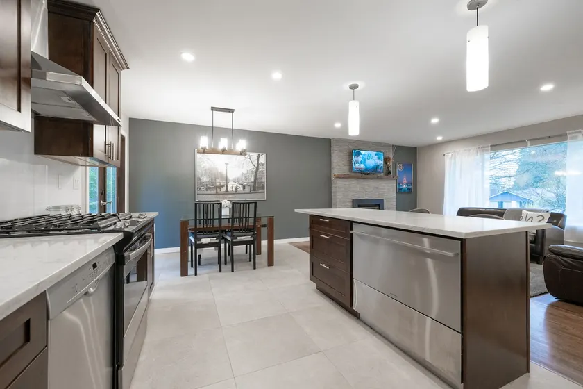 6 bdrm Renovated private rustic home - Image 1
