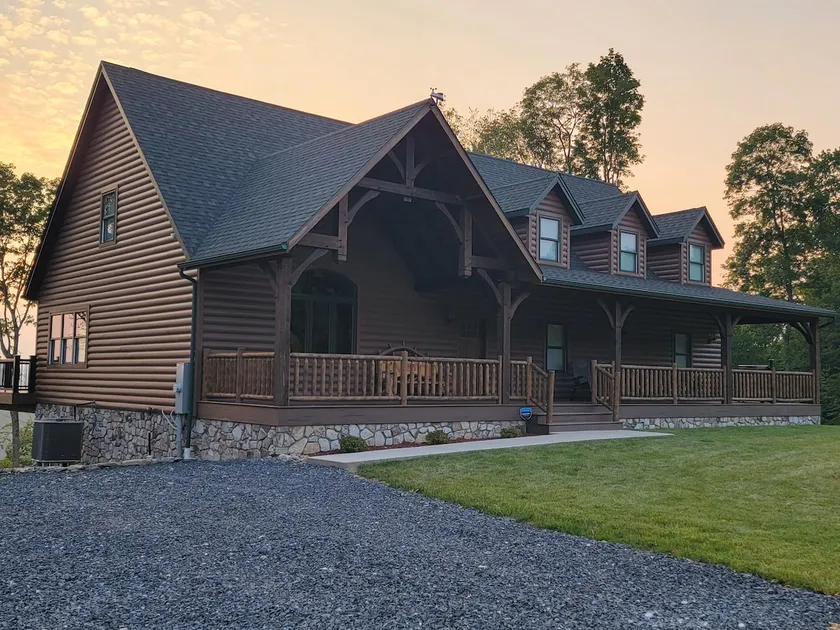 Whitetail Lodge NEW! For 2024 Pickleball Court. - Image 1