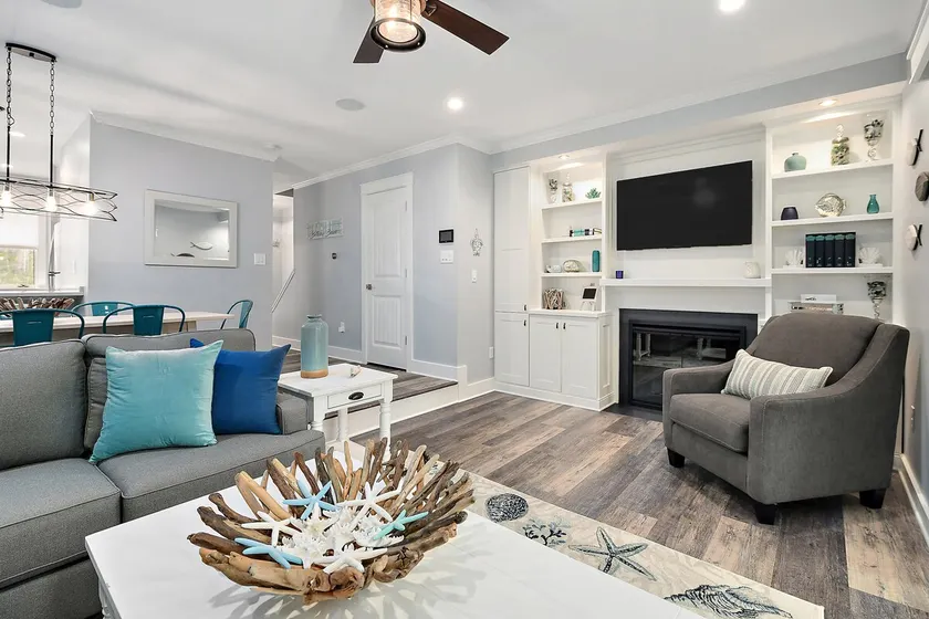 The Sea Glass Cottage, 3 bed 2 1/2 Bath - Image 1