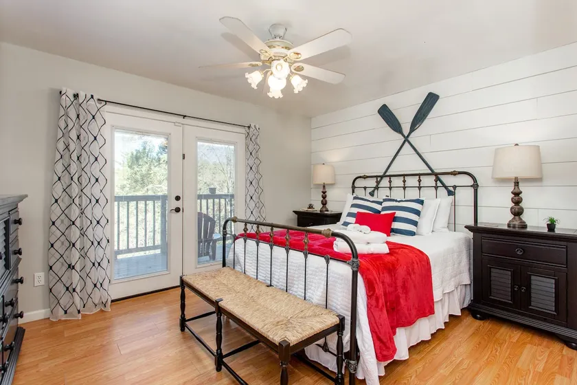 Waterfront Retreat Near Helen | Sleeps 8| Firepit - Image 1